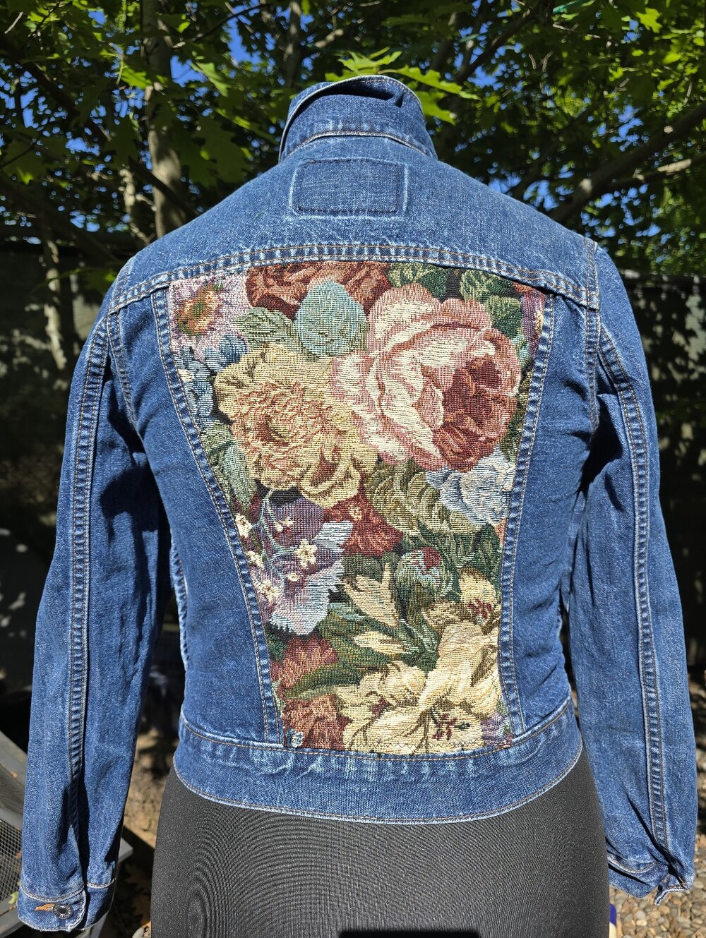 Vtg Denim Jean Jacket With Floral Tapestry Details Boho Chic Western Shabby